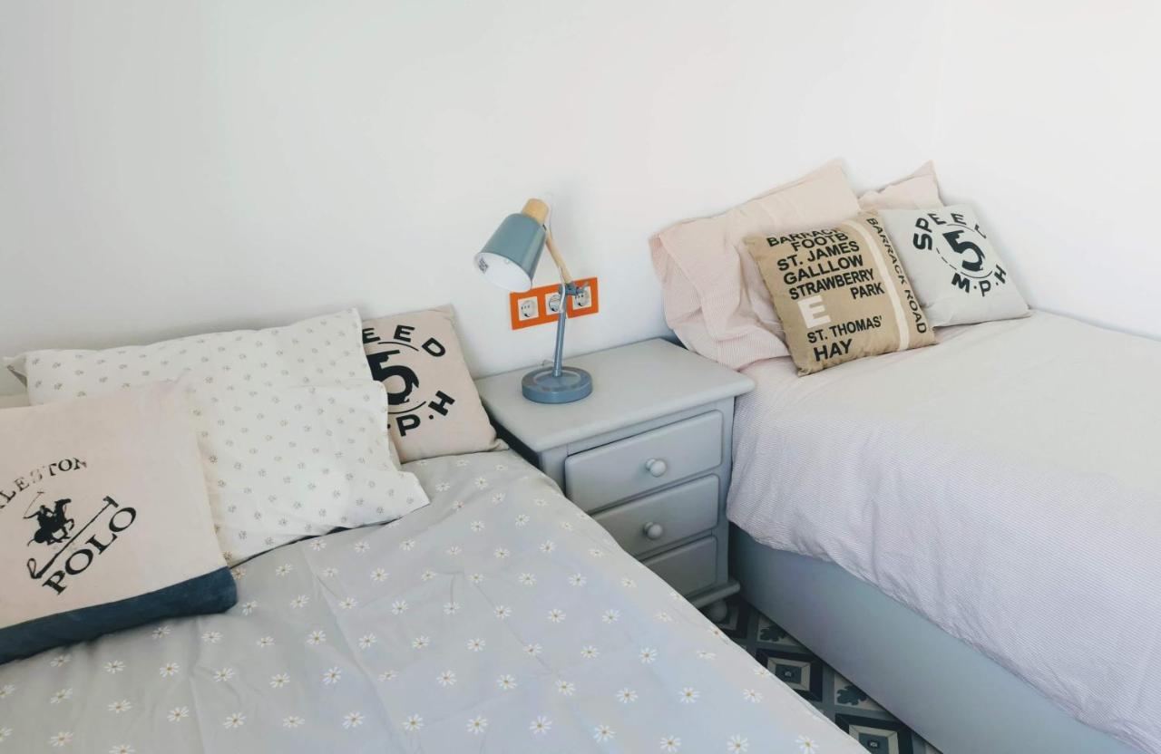 Aba Dali Apartment โกนิล เด ลาฟรอนเตรา ภายนอก รูปภาพ