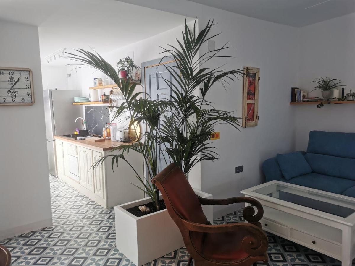 Aba Dali Apartment โกนิล เด ลาฟรอนเตรา ภายนอก รูปภาพ